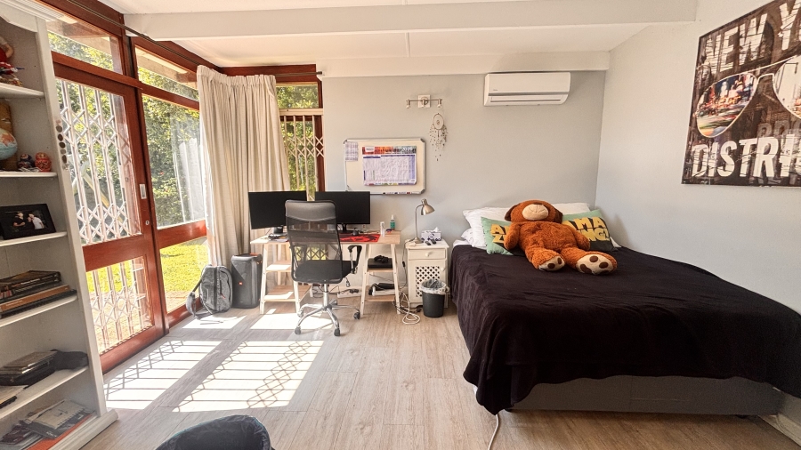 4 Bedroom Property for Sale in Kirstenhof Western Cape